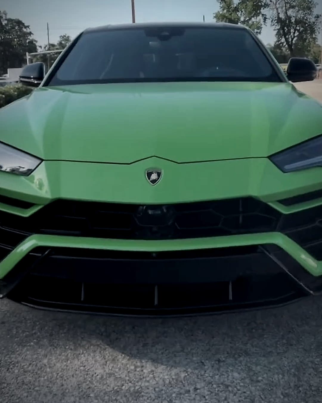 Lamborghini Urus windshield work by ElitePro